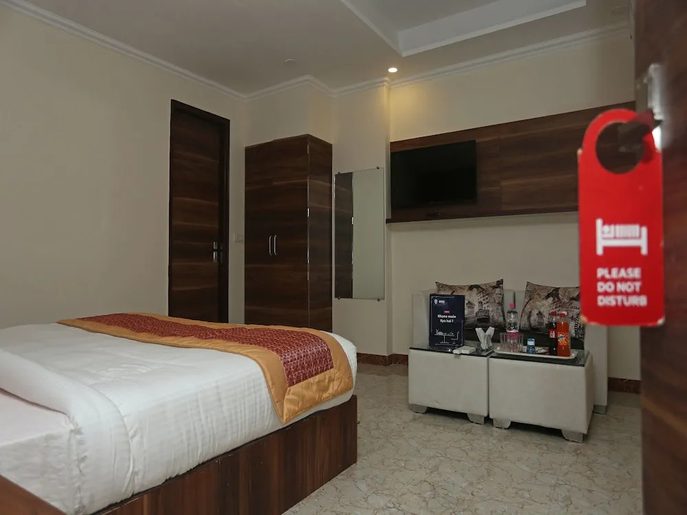 FabHotel Aerostay Inn