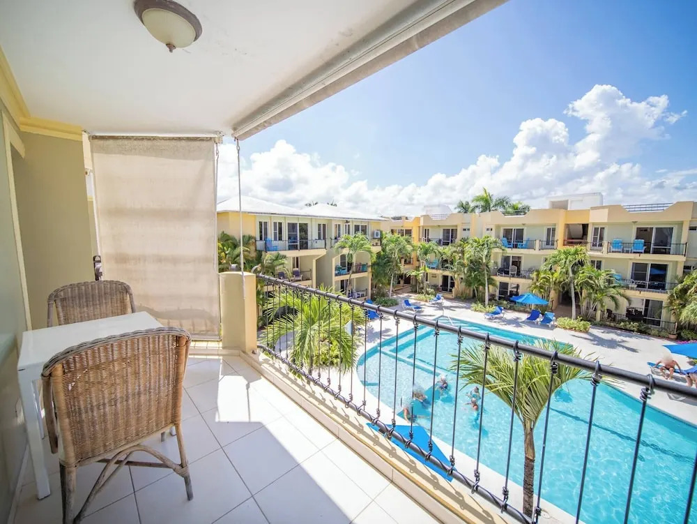 Garden Condos Apt 30 - Lovely 1br Condo W Pool
