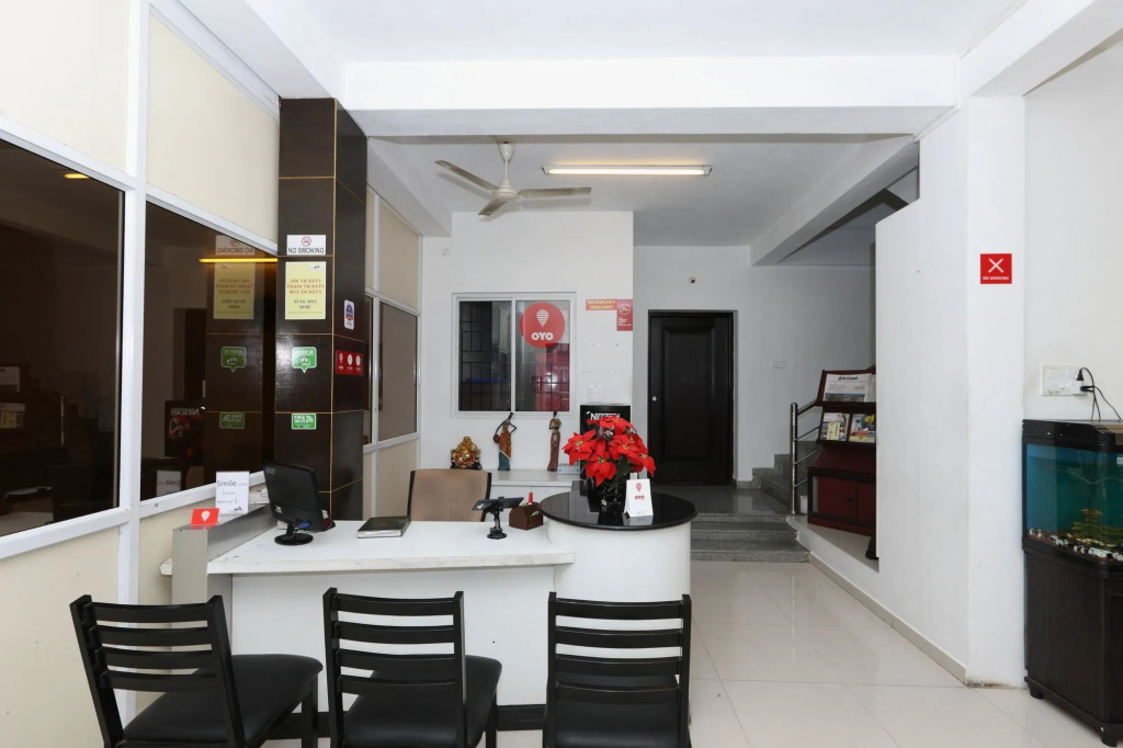 Hotel O The Mangrove Wood Residency
