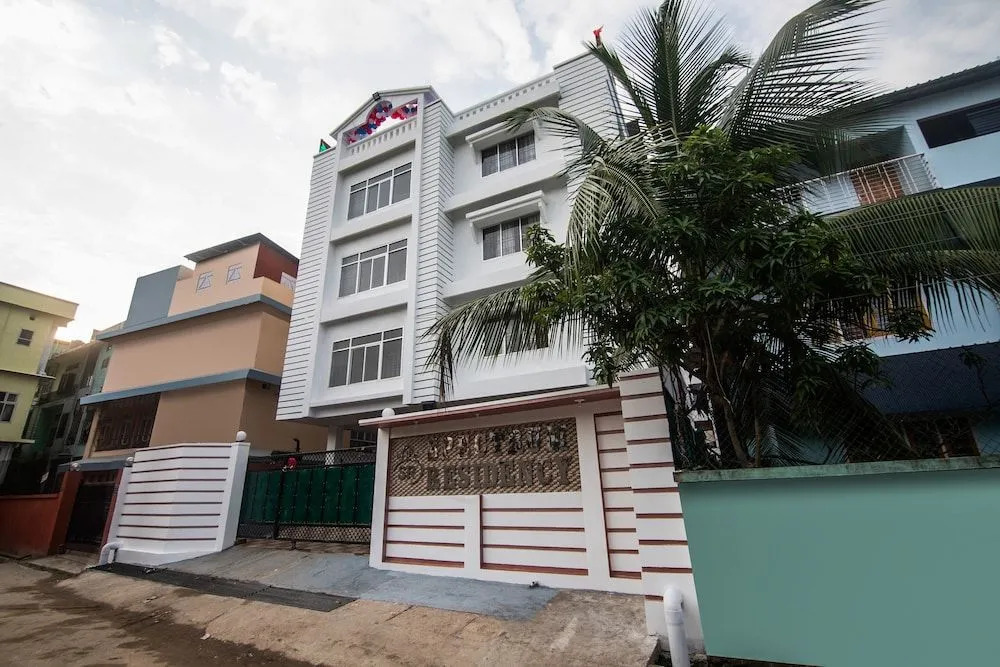 OYO 15700 Spectrum Residency