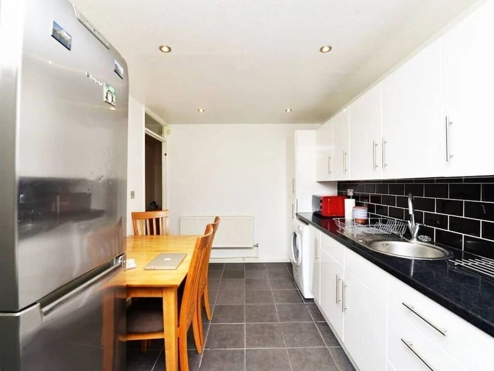 Double Room, Amazing and Cozy Near Kennington