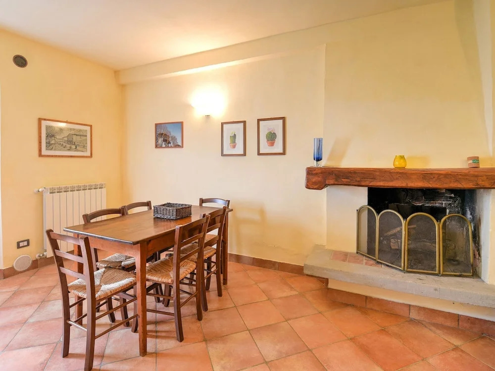 Spacious Holiday Home in Lamporecchio With Pool