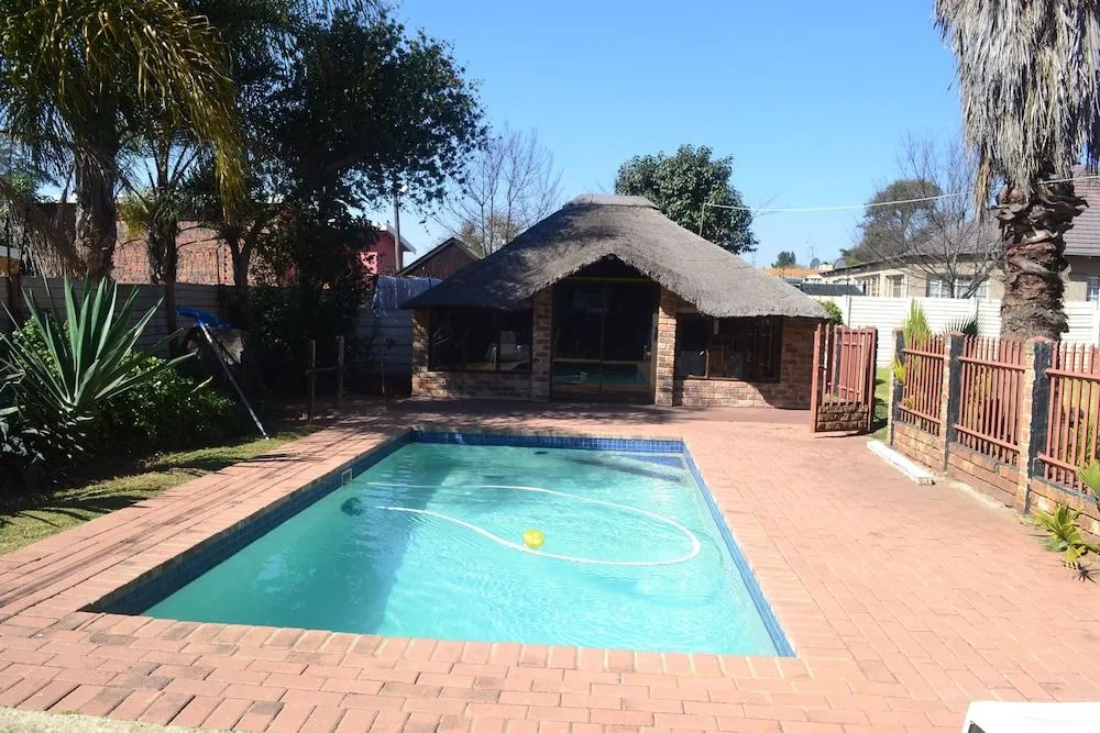 Doeny Lodge