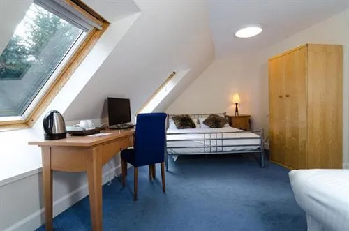 Edinburgh Lodges