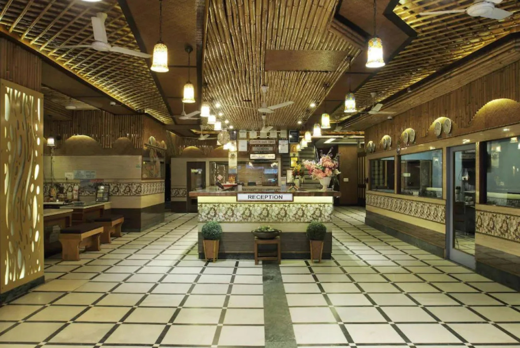 Hotel Hari Piorko Grand - 2 Min from New Delhi Railway Station