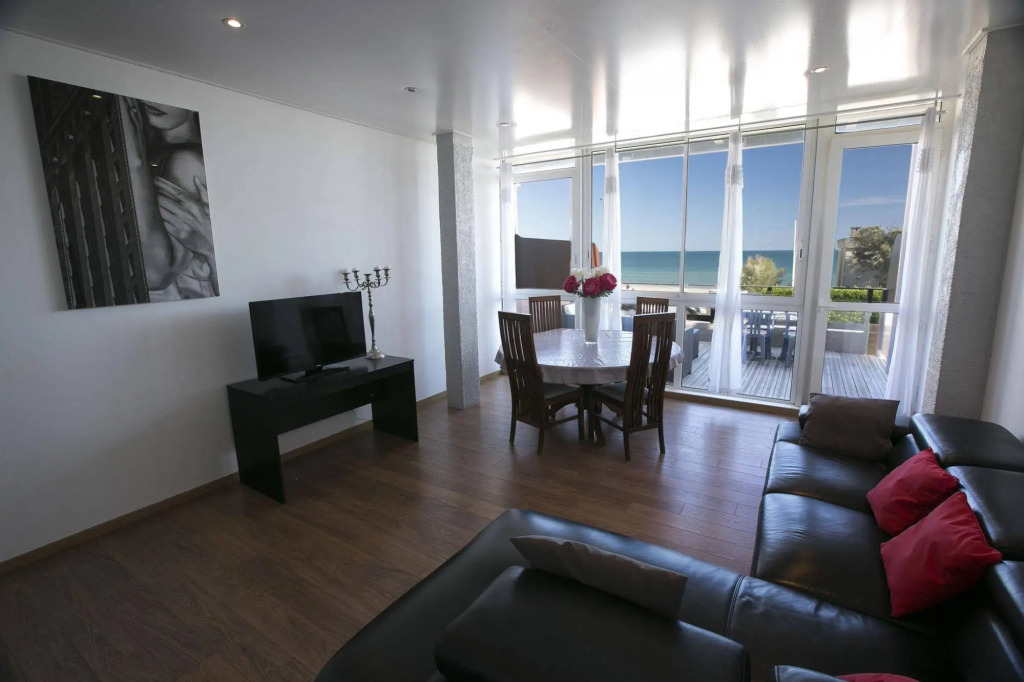 Le Grand Large Bord de Mer Hotel & Appartements