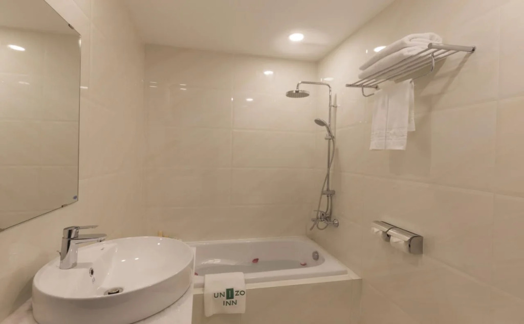 A25 Premium Hotel - 29 Lê Thị Hồng Gấm