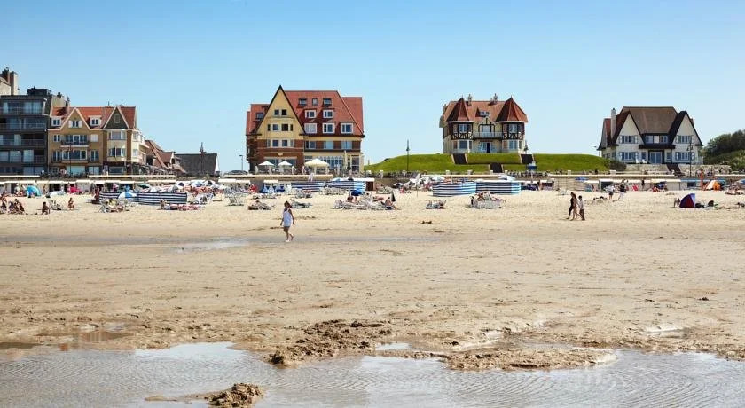 Beach Hotel