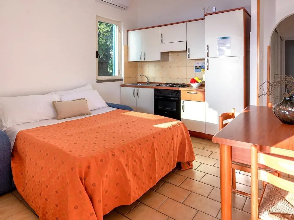 Flat in Caprioli di Pisciotta With sea View