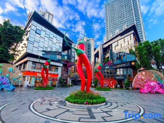 Calais Apartment (Chengdu Jimaqiao Metro Station)