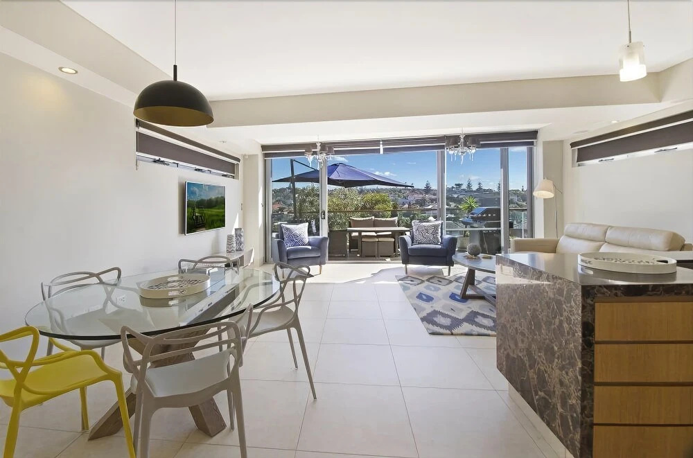 Ocean cove (069i)