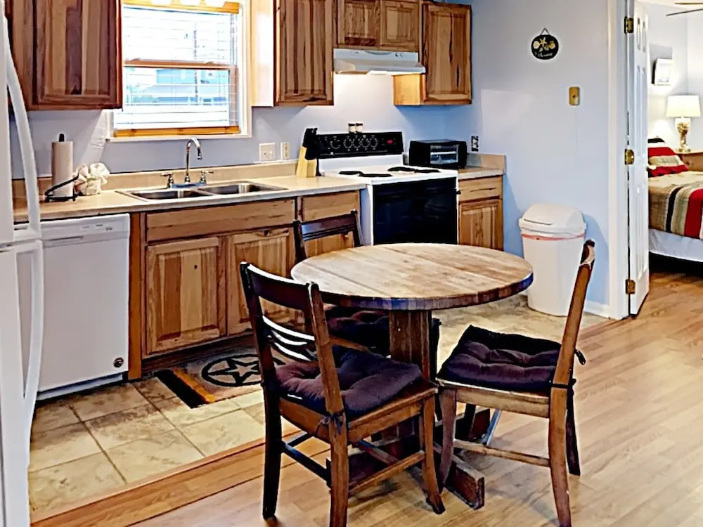 Deckhouse - Two Bedroom Home