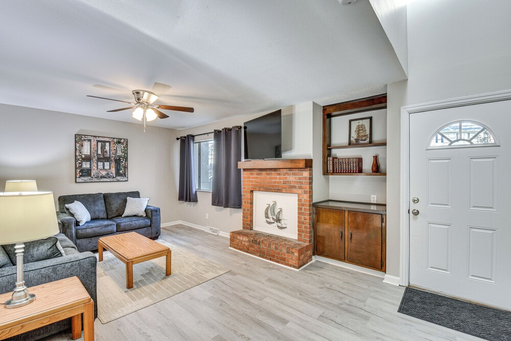 Tiger Town Getaway: 2 Mi to Downtown & Campus!