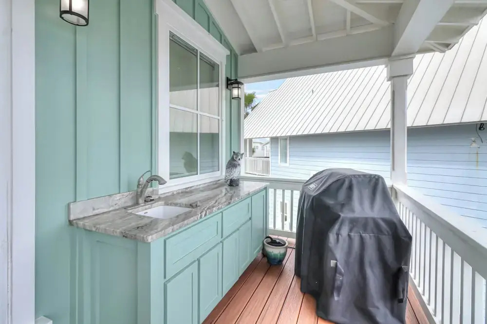 Seaside Shanty 125 SE