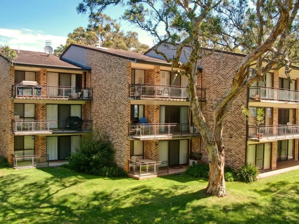 Nicholli, Bay Parklands, Unit 32/2 Gowrie Avenue