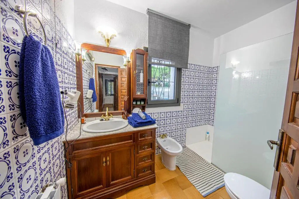 HOUSE APARTMENT LESCALA