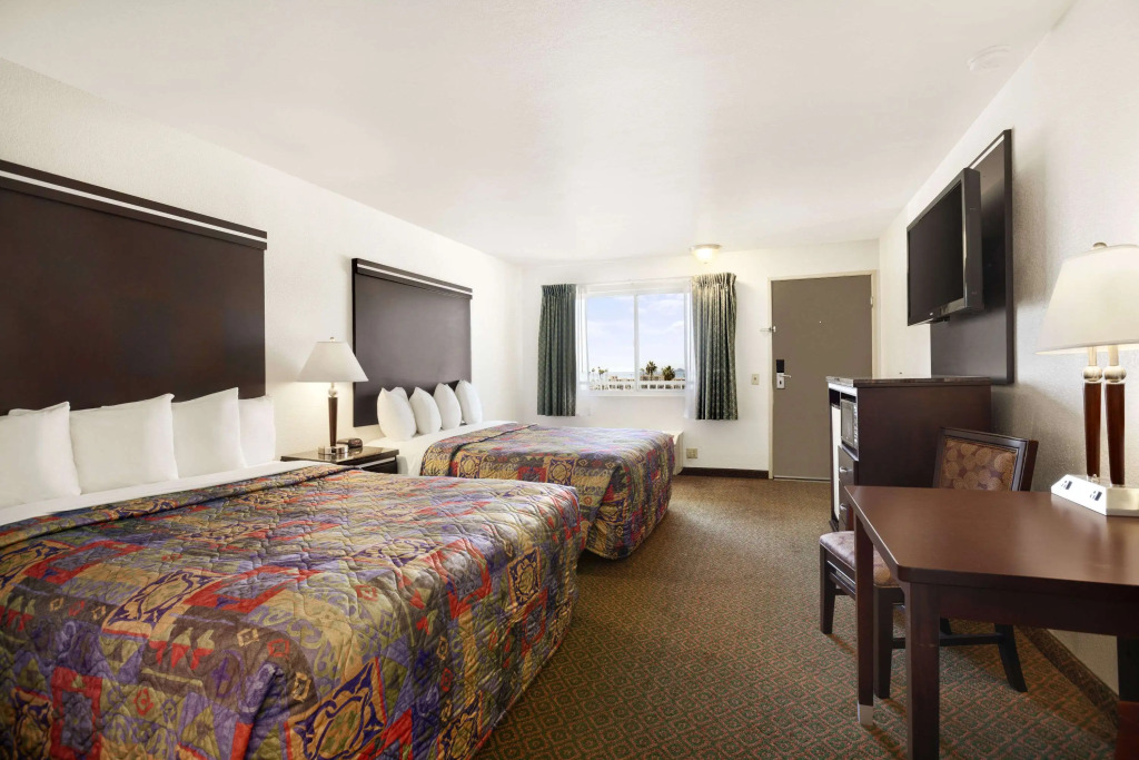 Days Inn Oceanside