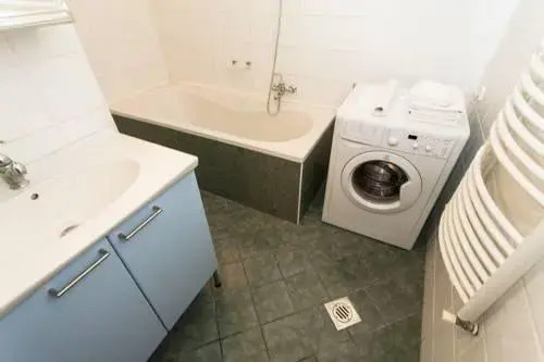 Tomkha Apartman