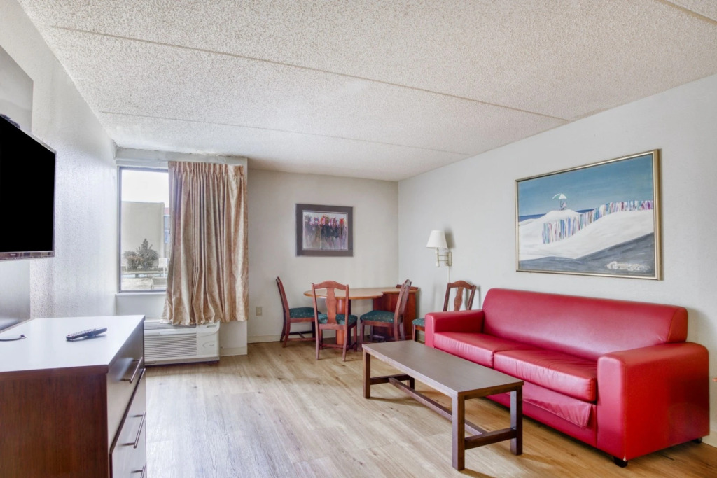 OYO Hotel Burlington South