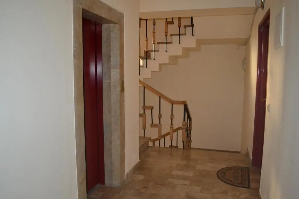 Stay Inn Apartments on Buzand 53-55 street