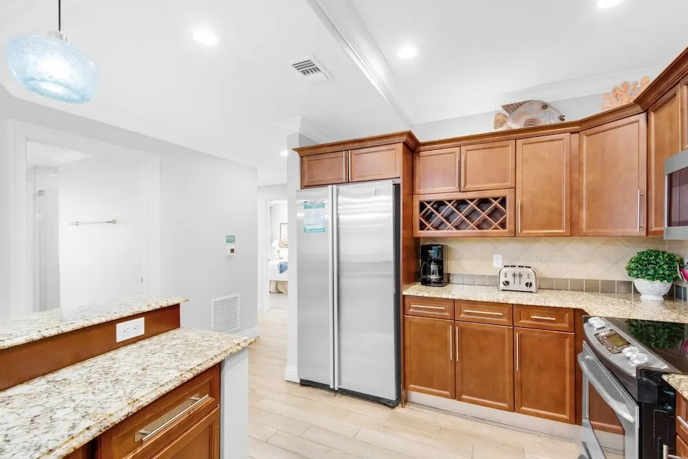 Emerald Grande W222- Rexford's Beach Retreat