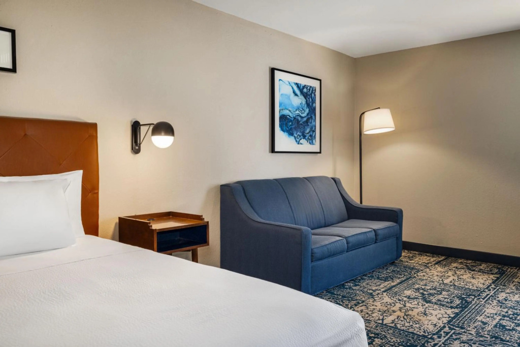 Four Points by Sheraton Greensboro Airport