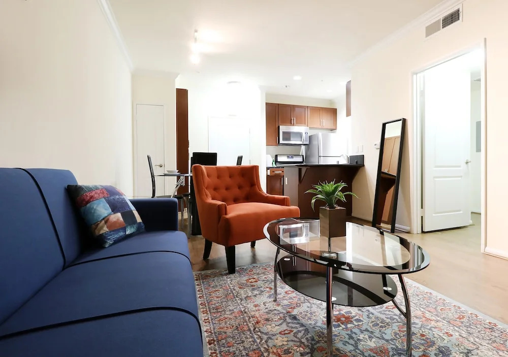 Downtown LA Artistic Apartments
