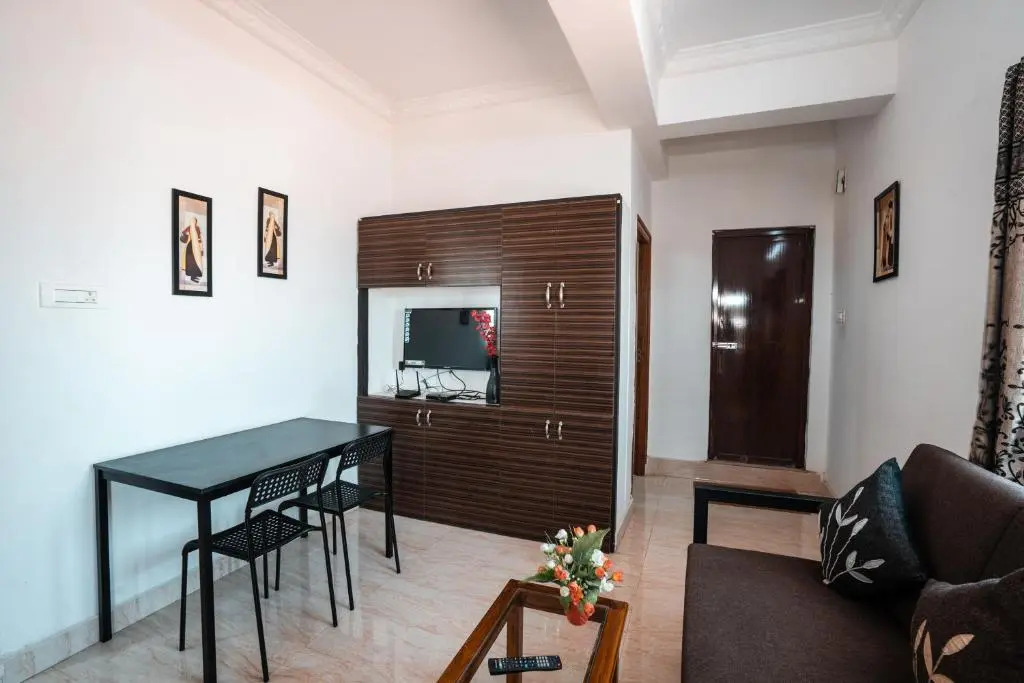 Mahasri Homestays Fully Furnished 2BHK & 1BHK Apartments