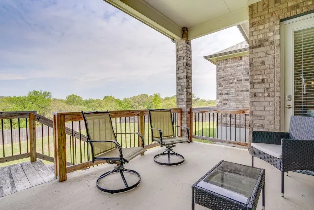 Spacious San Antonio Home: 4 Mi to Seaworld!