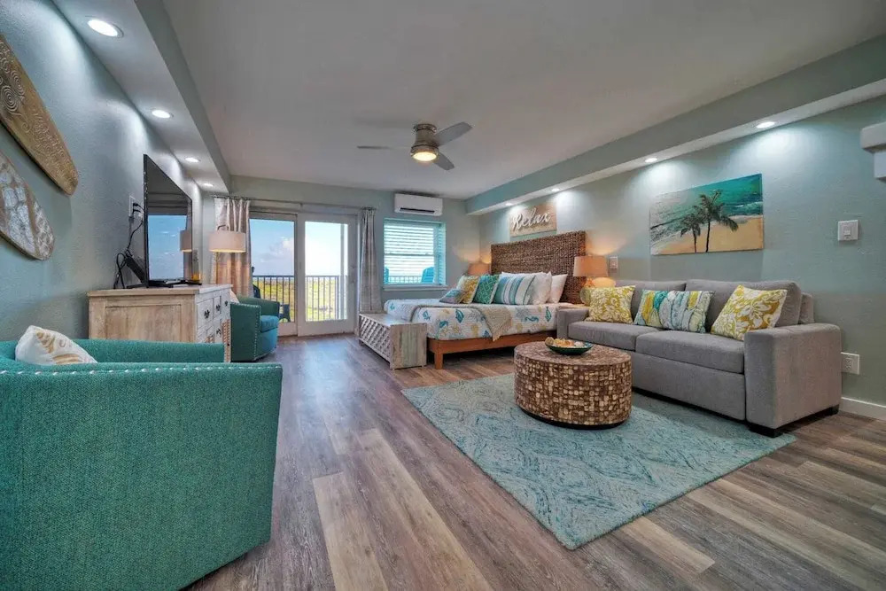 2 Beachfront Condos, Pool, Tennis/pickleball, Gulf View Island Retreat Complex