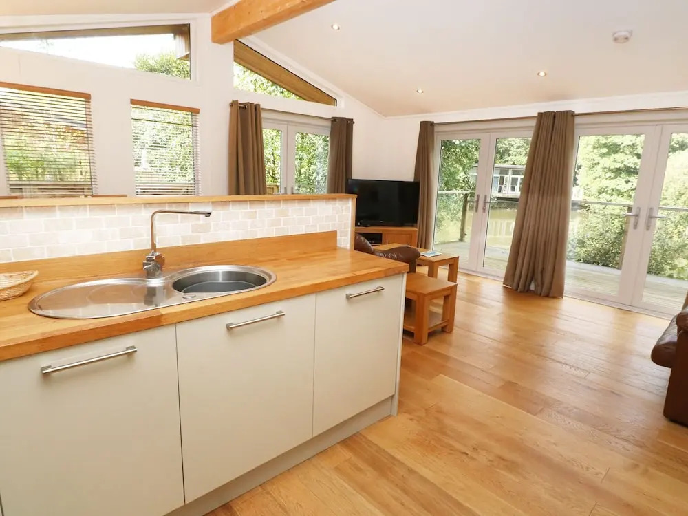 1 Miller's Island, Looe