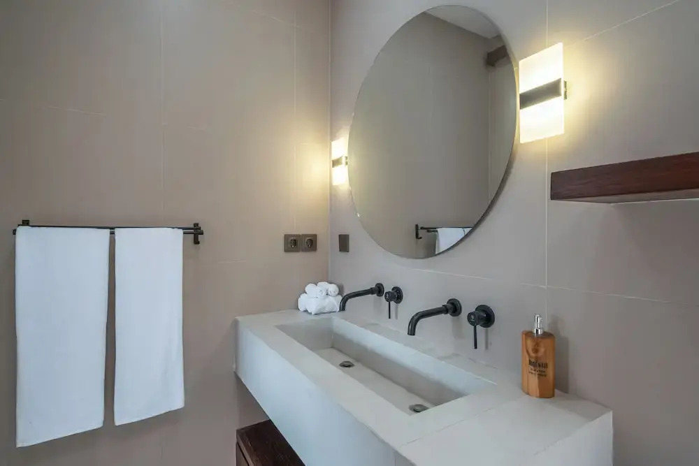 Nova Oasis 4