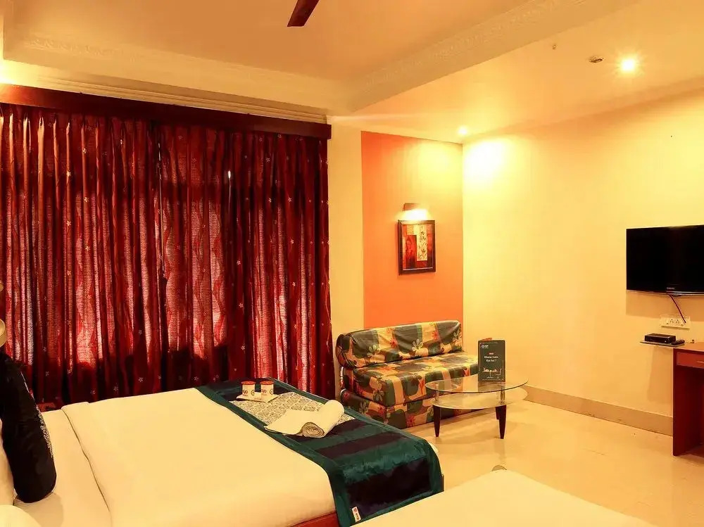Rossa Hospitality IB 157