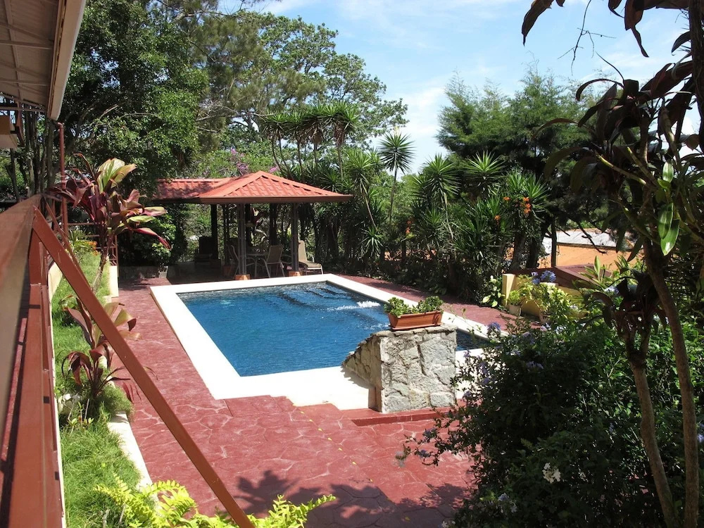Las Cumbres Inn