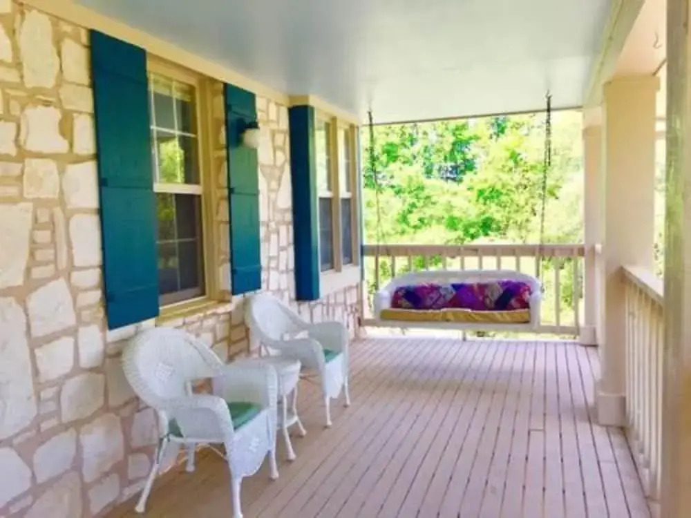 Chantilly Lace Country Inn - Bed And Breakfast - Adult Only