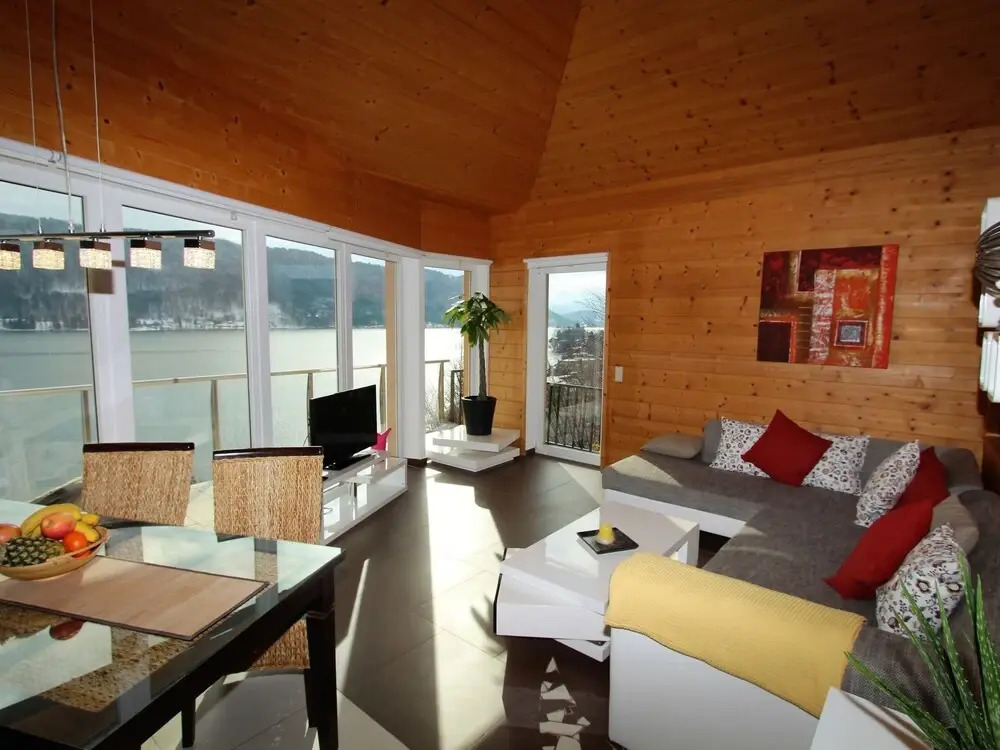 Apartment Directly on Lake Ossiach in Carinthia