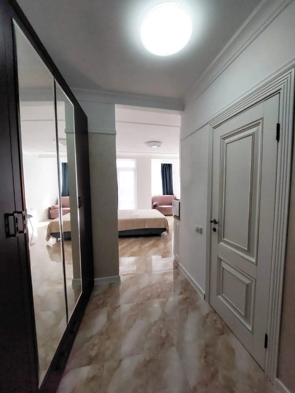 Real Apartments (Риал Апартментс) на улице Депутатская 10