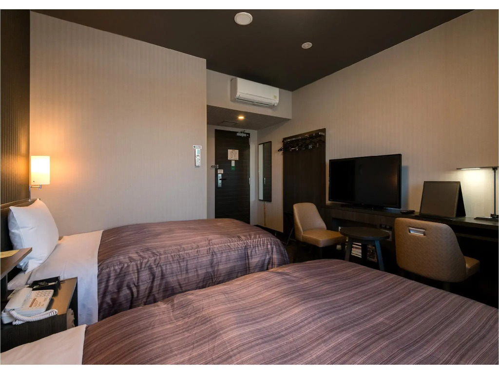 Hotel Route-Inn Chitose Ekimae