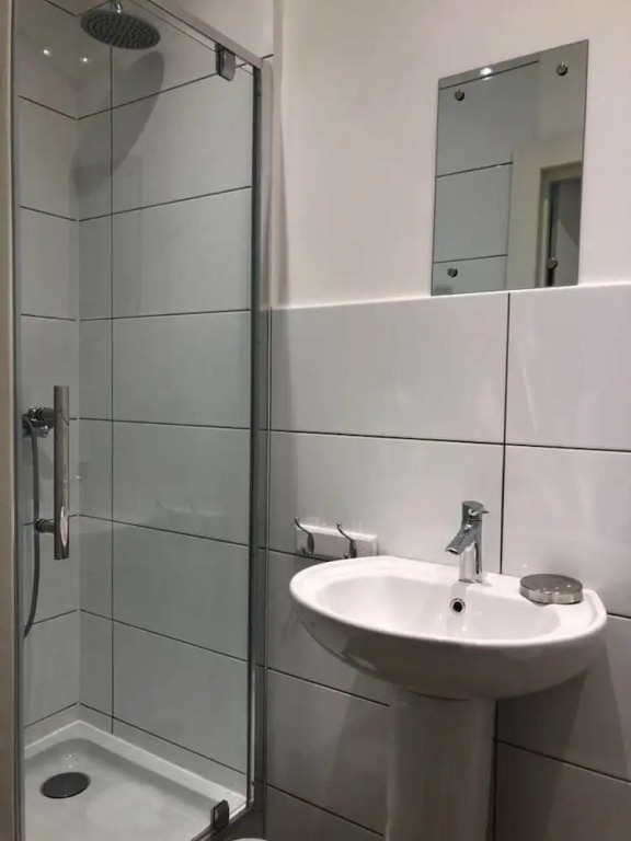 Lovely 4-bed House in Anfield all En-suite,