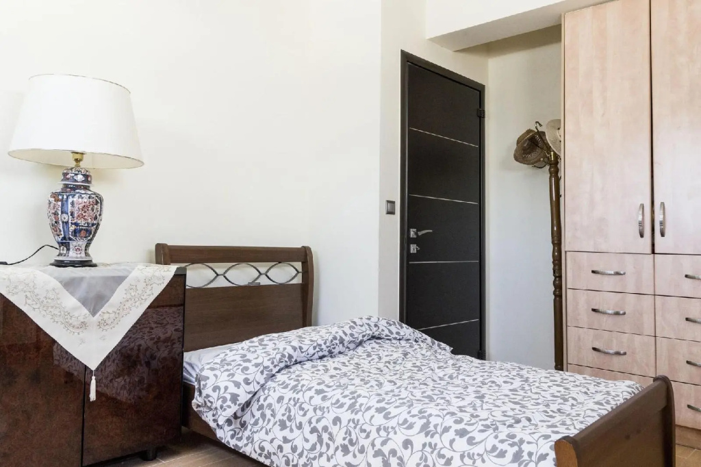 Villa dIrene-near athens airport , 200 meters from the beach davis