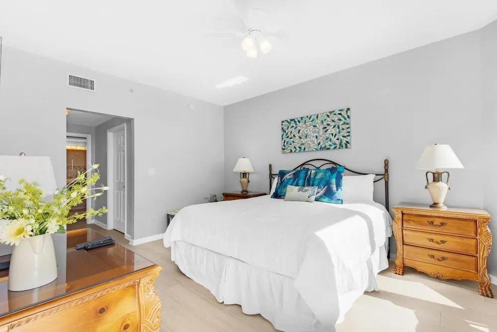 Silver Beach Towers 1205 East by RealJoy Vacations
