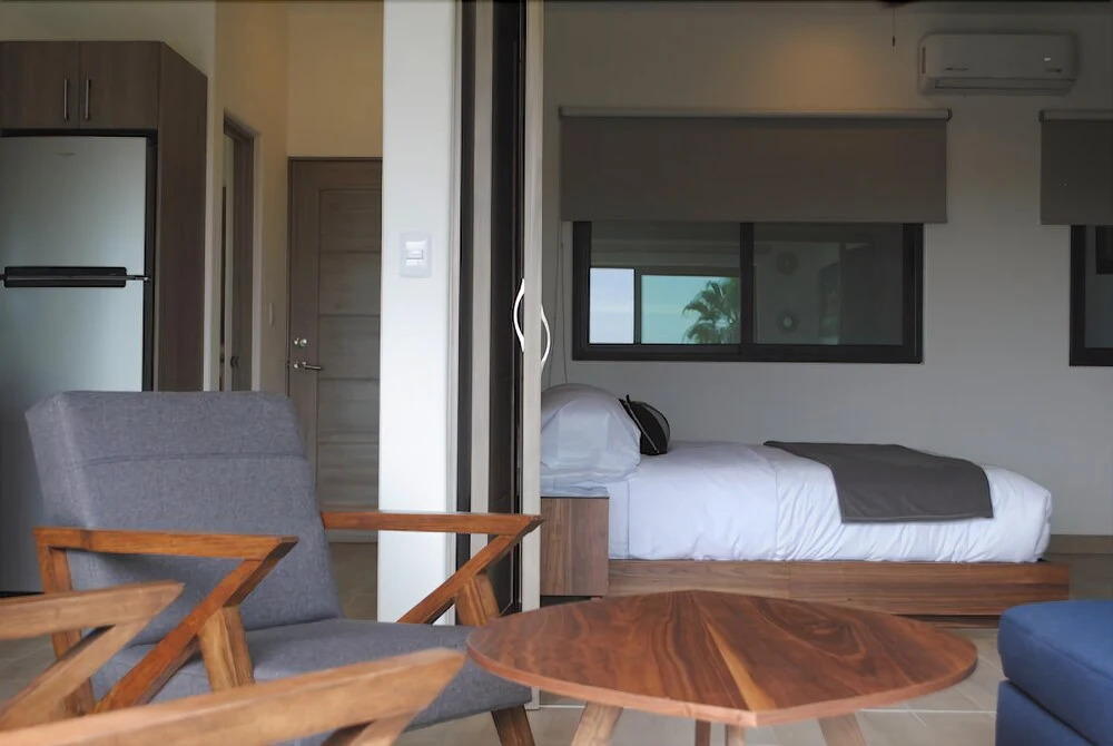 Cactus 1092 Oceanview Lux condo's w Rooftop Pool/Kitchens - Beach Access