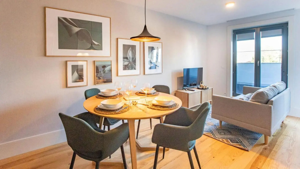 Stylish Studio w/ AC & Balcony by LovelyStay