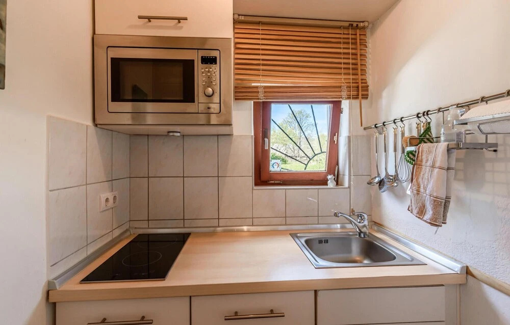1 Bedroom Gorgeous Home In Haffkrug