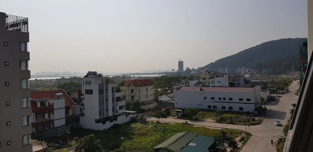 An Phú Hạ Long Luxury Hotel