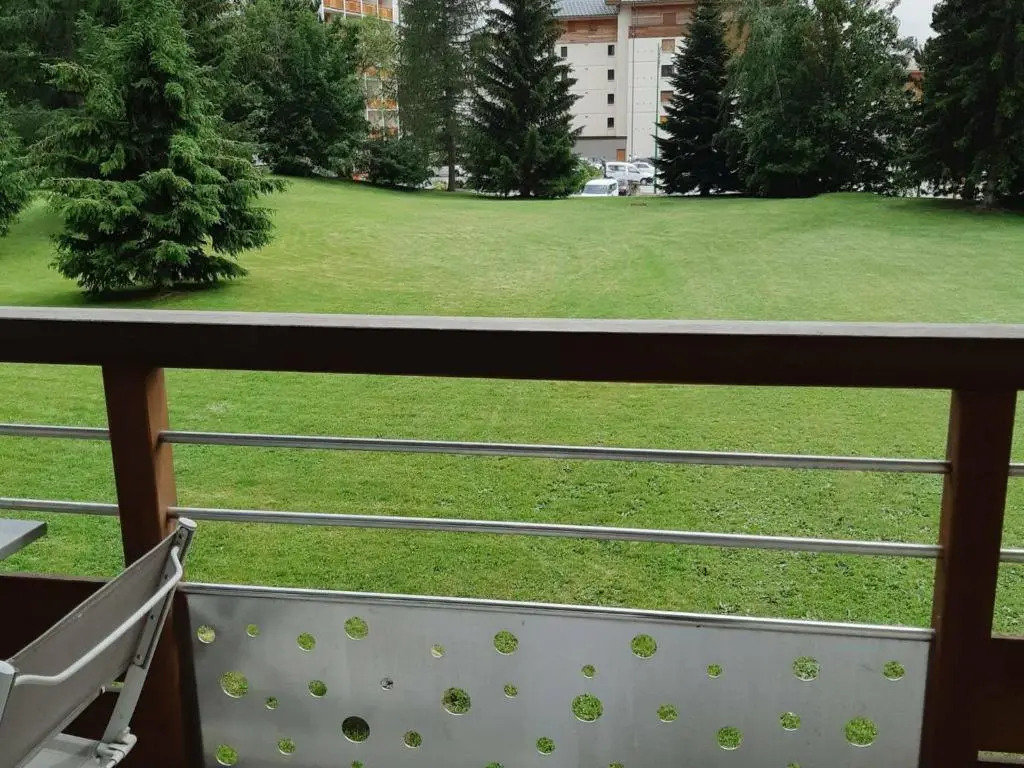 Appartement Les Deux Alpes, 1 pièce, 4 personnes - FR-1-516-90