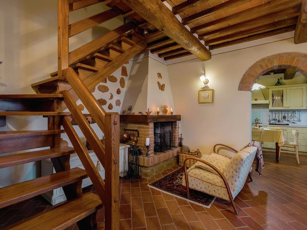Gorgeous Holiday Home in Fratticciola With Swimming Pool