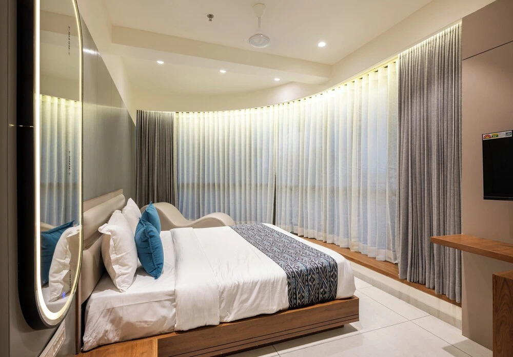 The Zuree Hotel