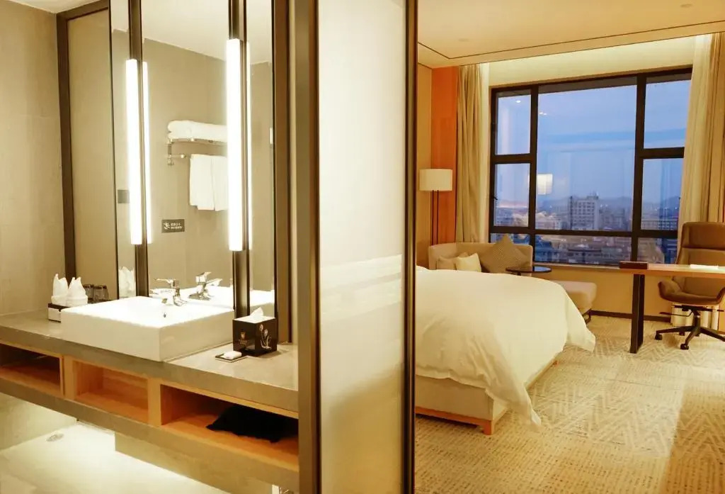 Rezen Longuu Hotel