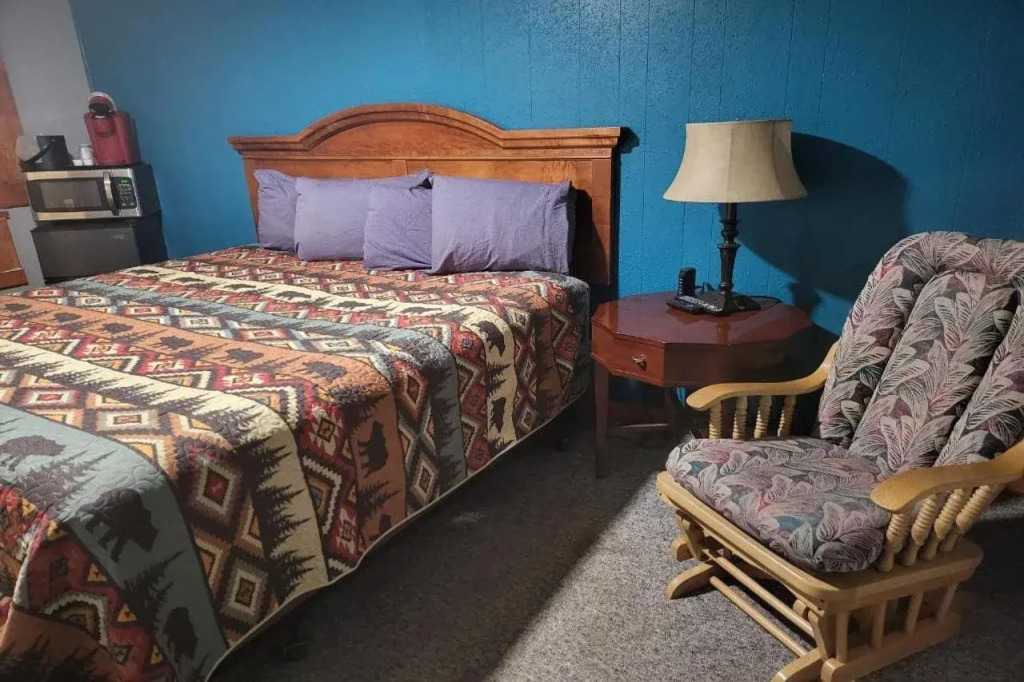 KJs Inn and Suites By OYO Gettysburg US Hwy 212